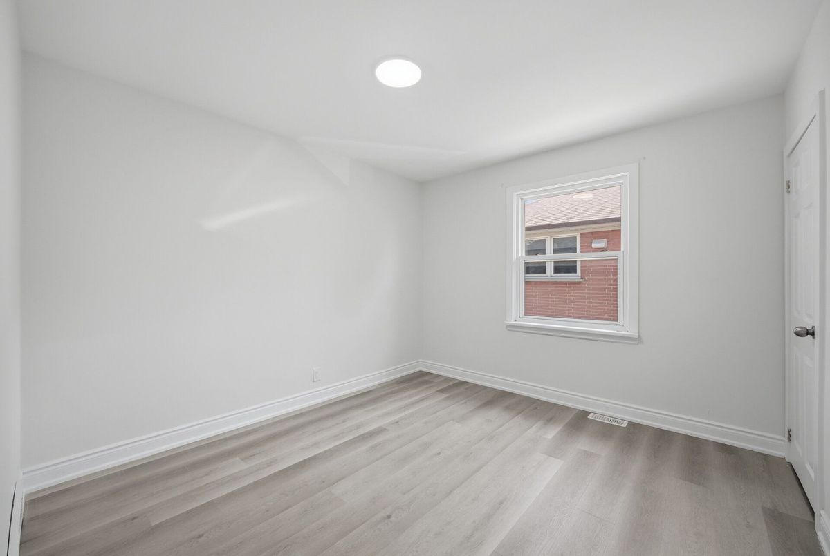 651 Olive Avenue 651 Olive Avenue Oshawa