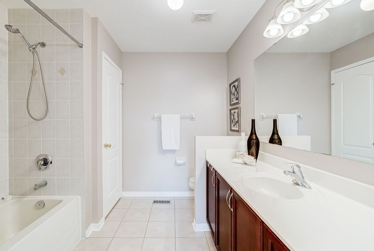 55 Unsworth Crescent 55 Unsworth Crescent Ajax