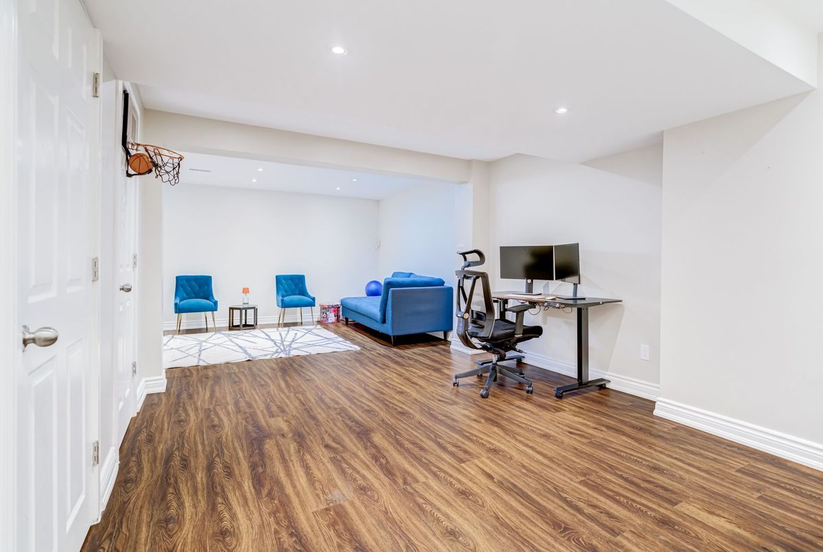 55 Unsworth Crescent 55 Unsworth Crescent Ajax