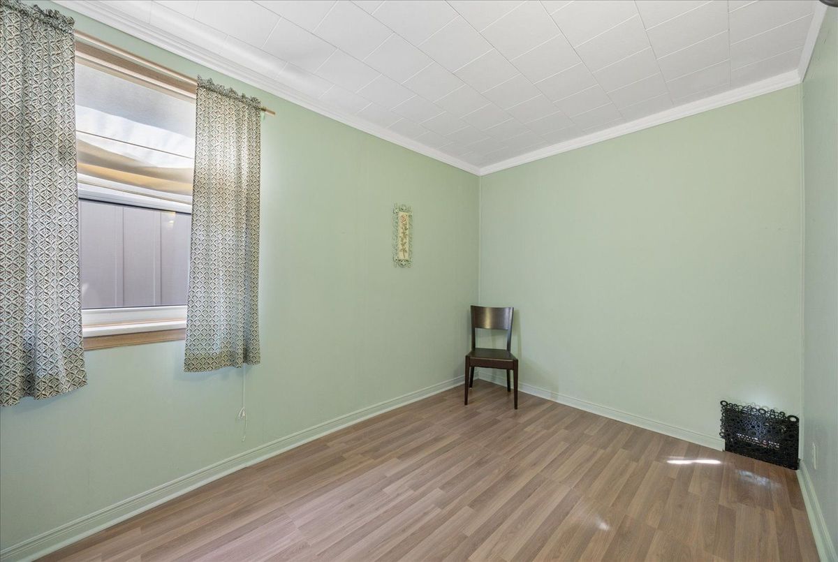 69 Alton Avenue 69 Alton Avenue Toronto E01