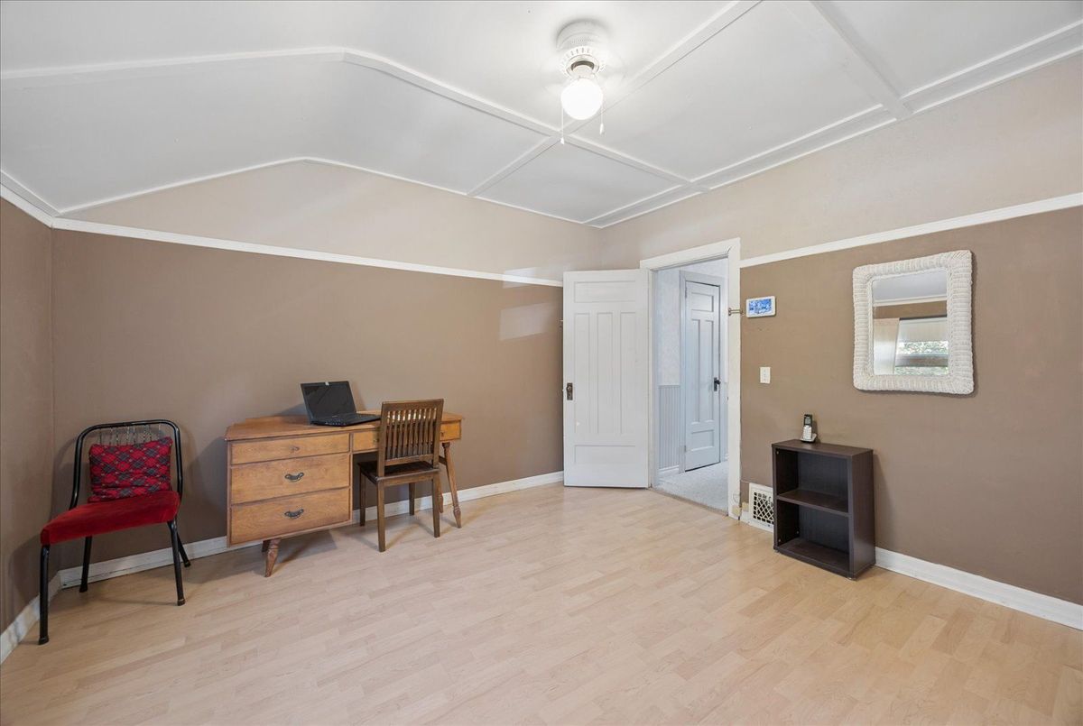 69 Alton Avenue 69 Alton Avenue Toronto E01