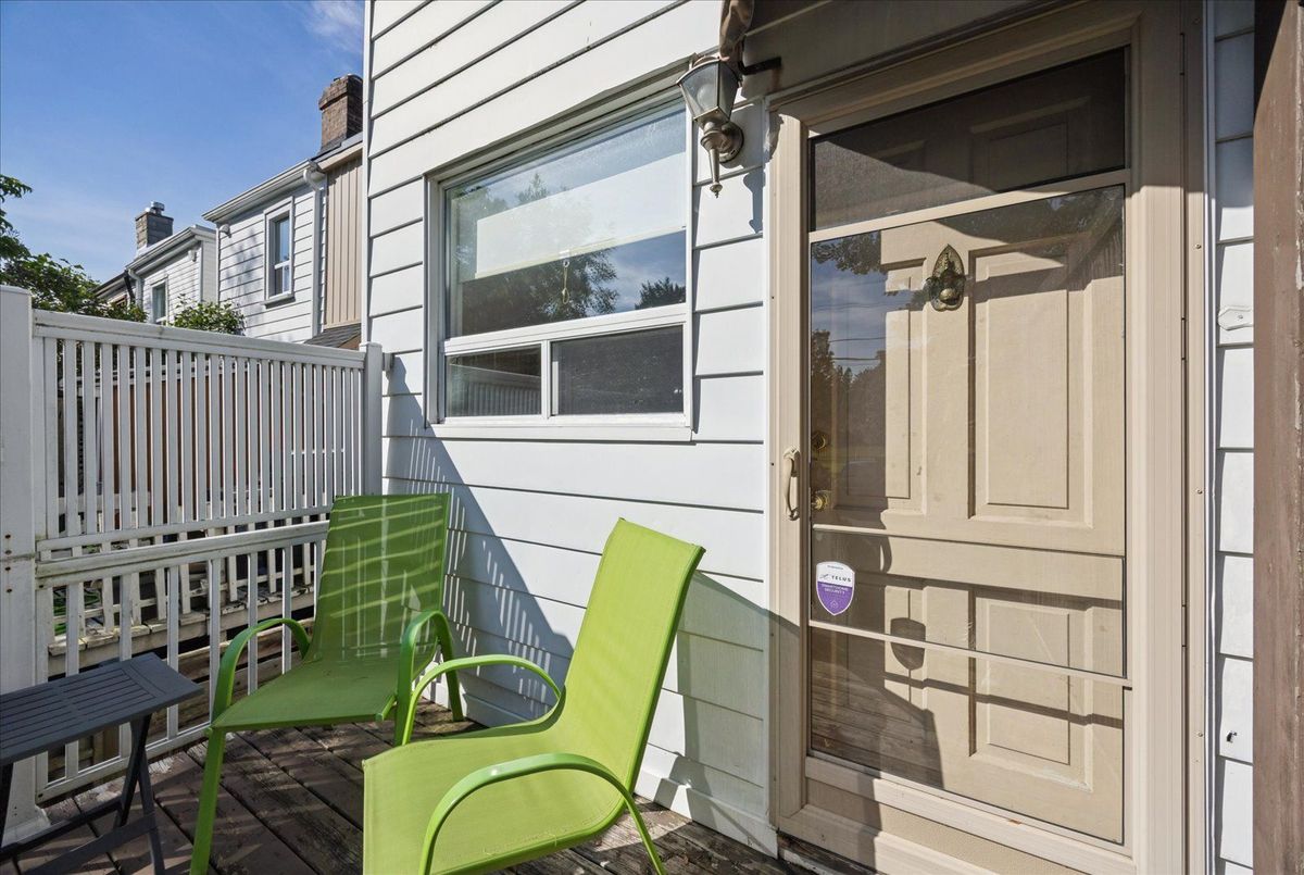 69 Alton Avenue 69 Alton Avenue Toronto E01