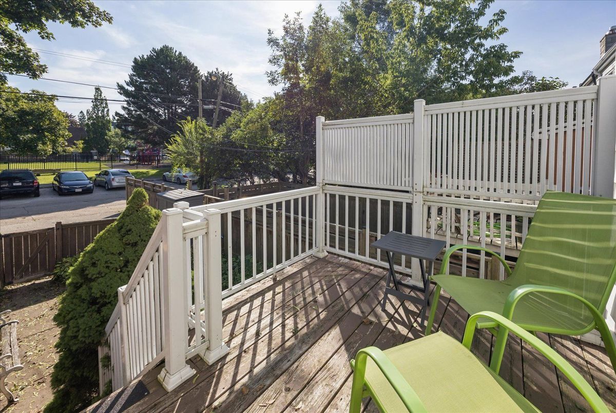 69 Alton Avenue 69 Alton Avenue Toronto E01