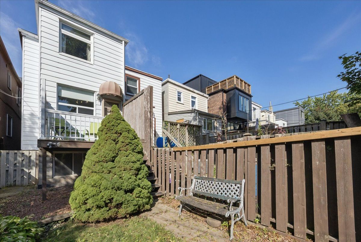 69 Alton Avenue 69 Alton Avenue Toronto E01