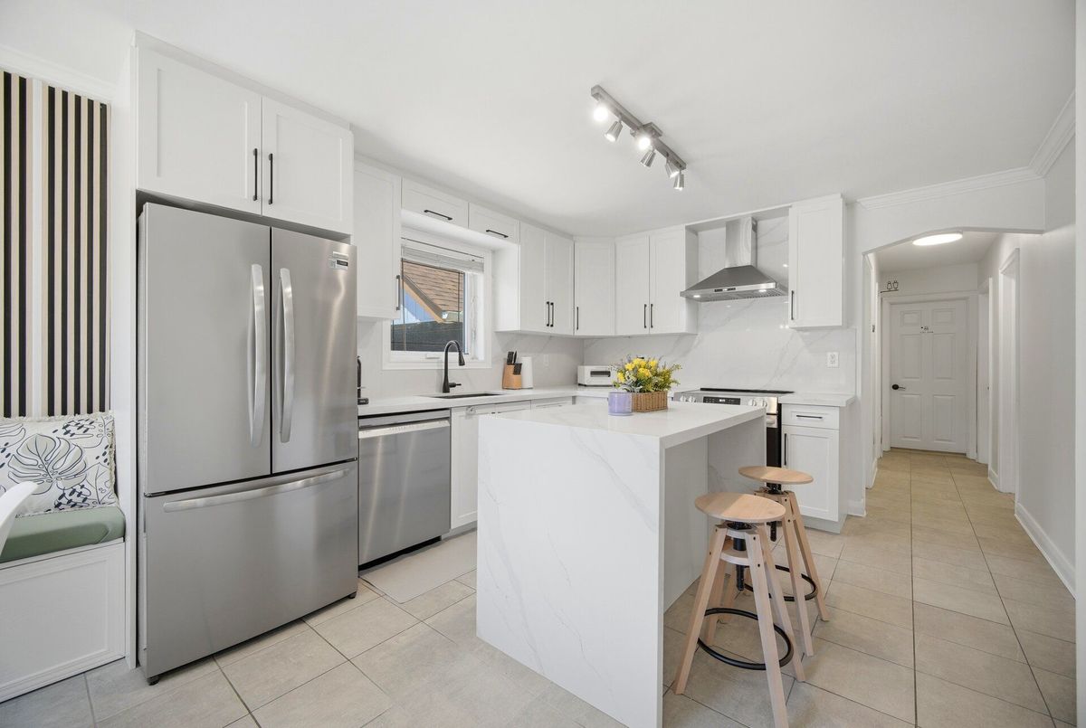 18 Adanac Drive 18 Adanac Drive Toronto E08