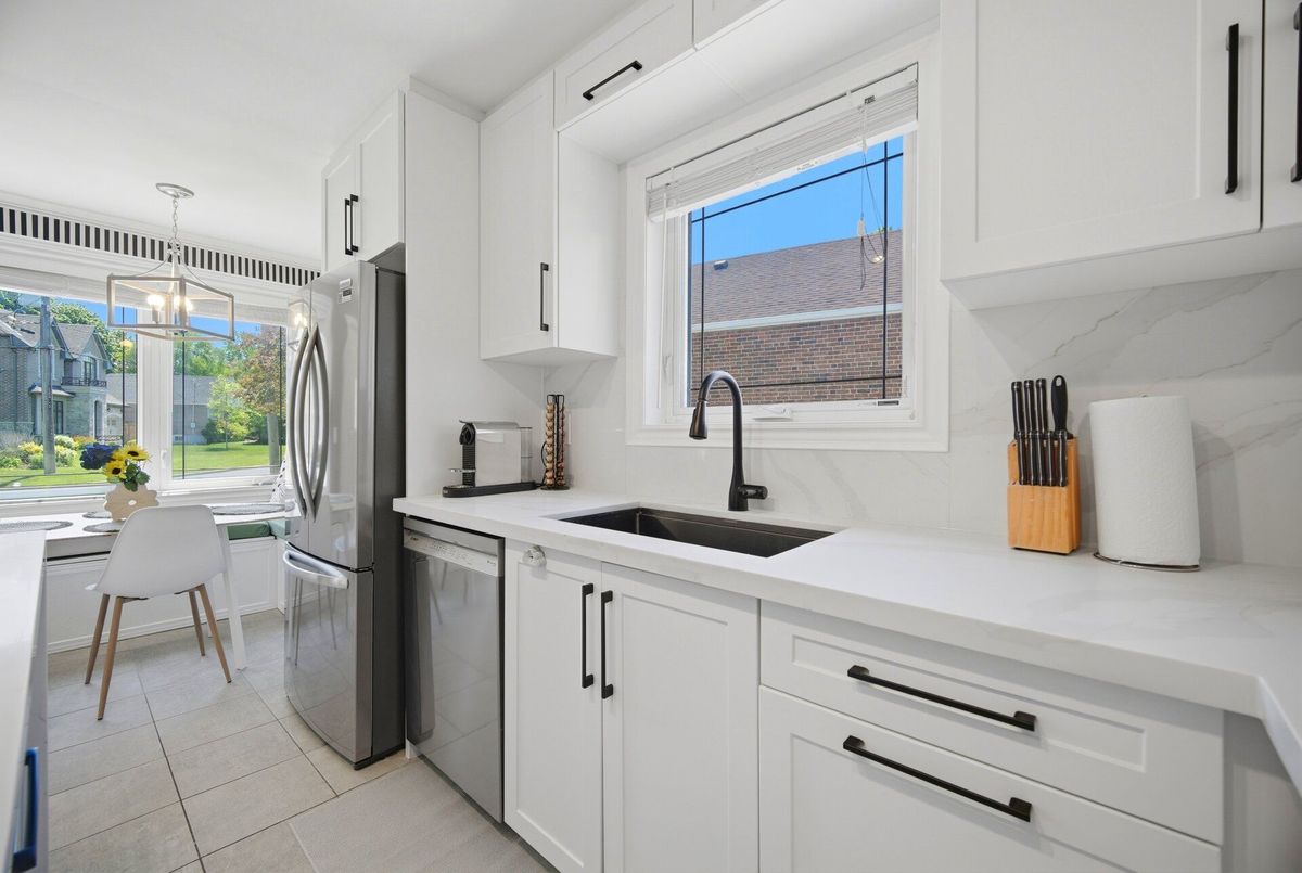 18 Adanac Drive 18 Adanac Drive Toronto E08