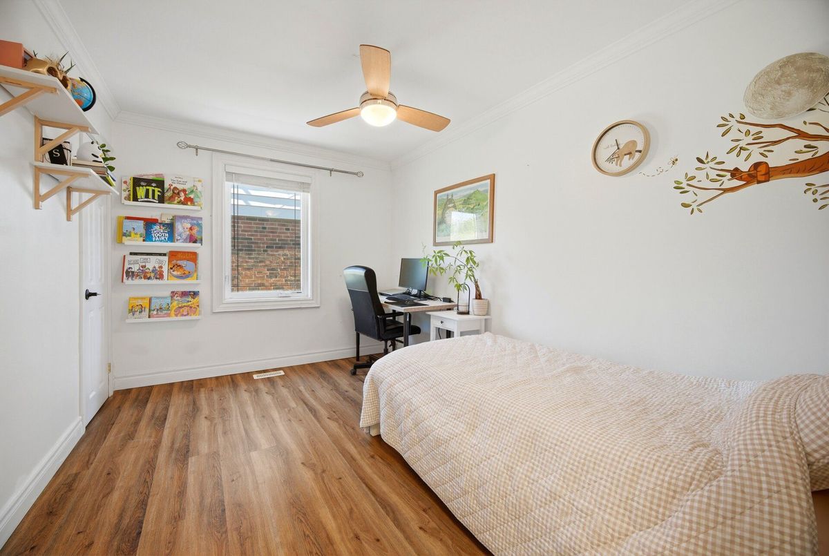 18 Adanac Drive 18 Adanac Drive Toronto E08