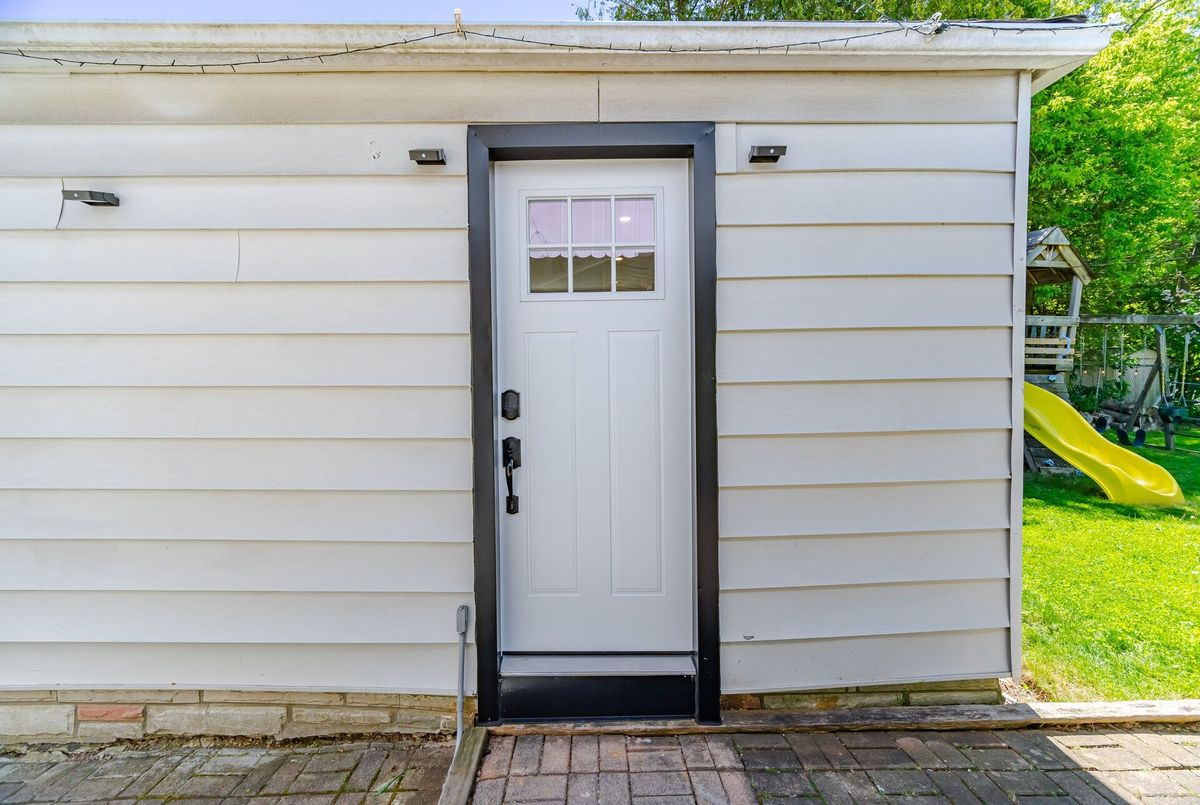 18 Adanac Drive 18 Adanac Drive Toronto E08