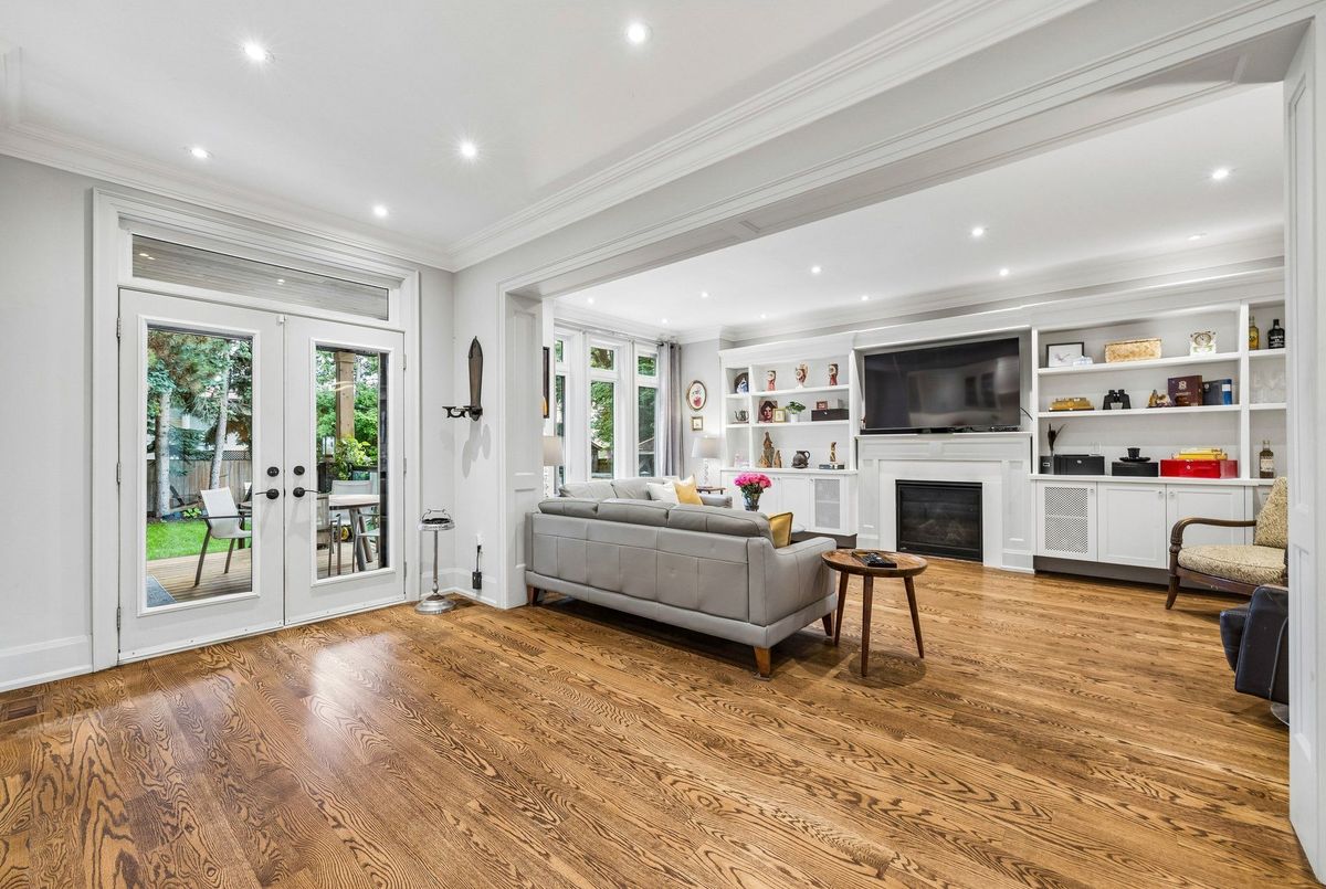 35 Neilson Avenue 35 Neilson Avenue Toronto E08