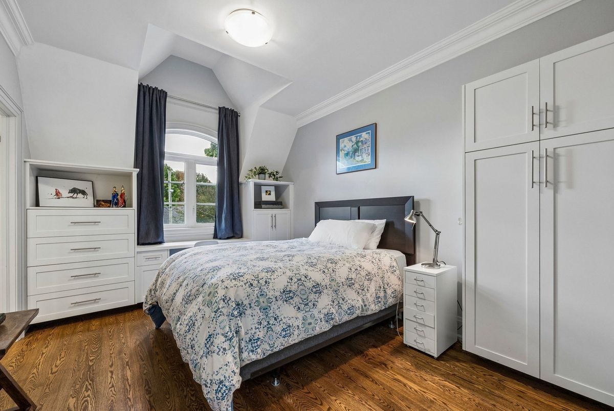 35 Neilson Avenue 35 Neilson Avenue Toronto E08