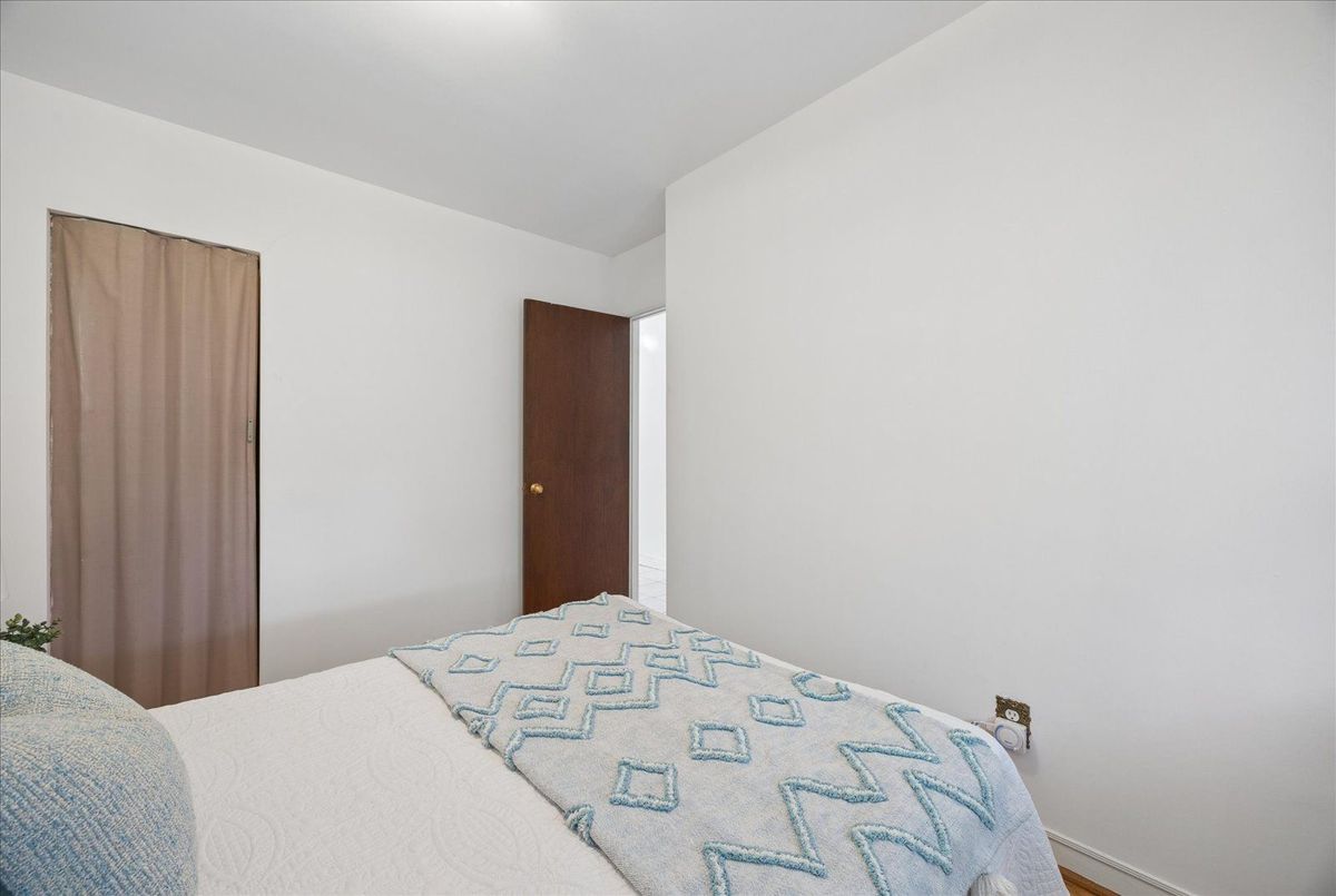 102 Cleta Drive 102 Cleta Drive Toronto E04