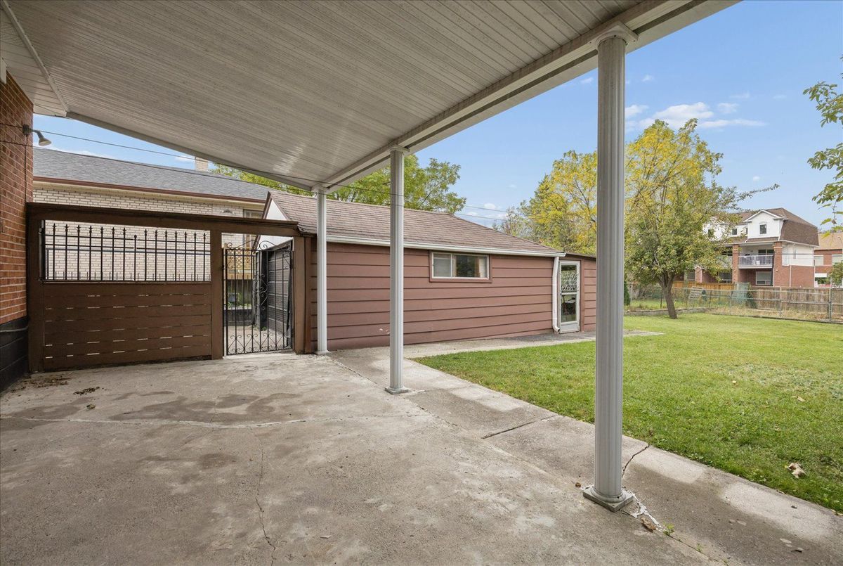102 Cleta Drive 102 Cleta Drive Toronto E04