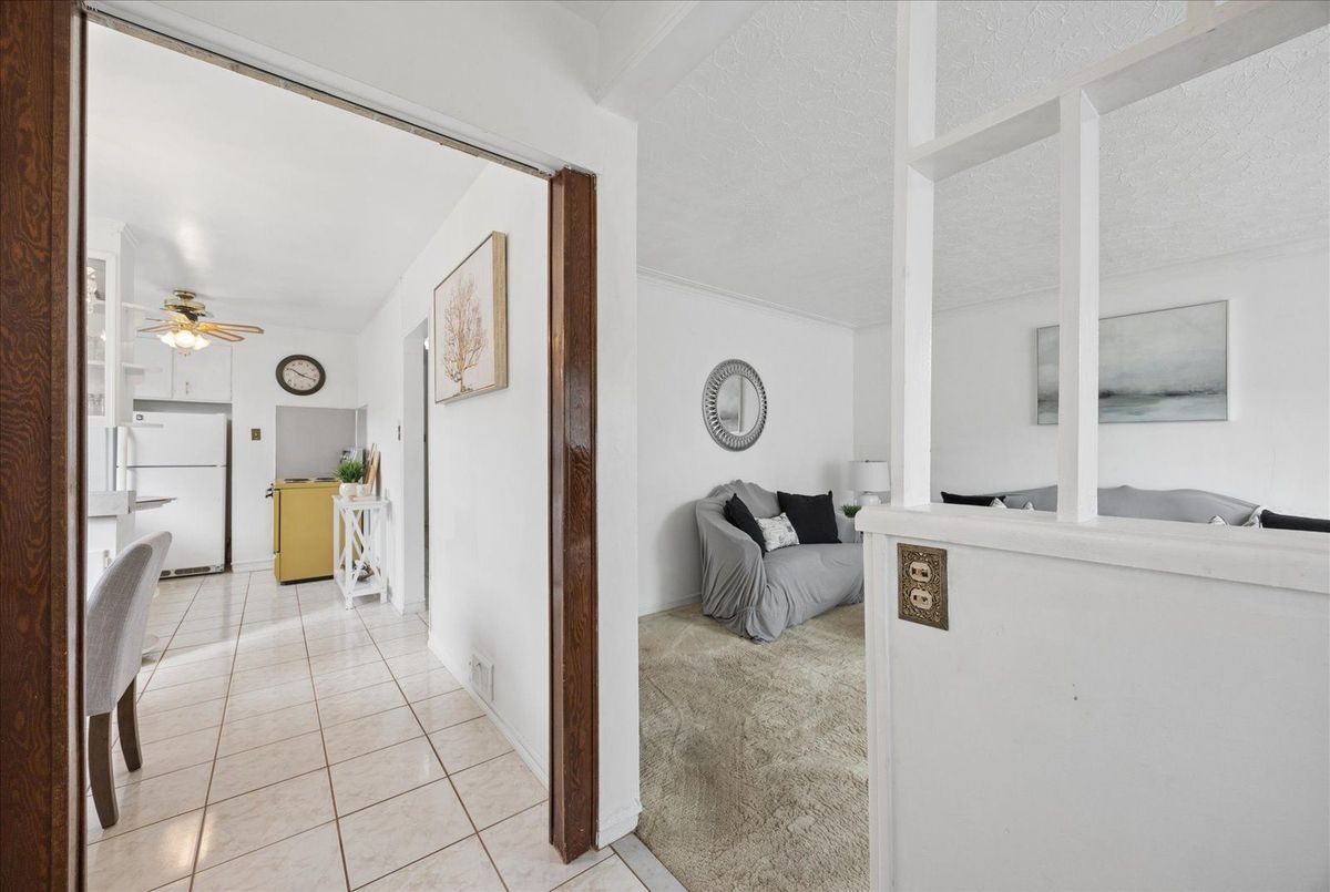 102 Cleta Drive 102 Cleta Drive Toronto E04