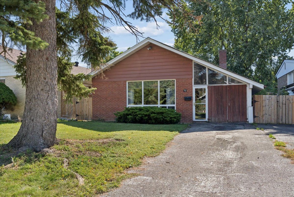 73 Deerfield Road 73 Deerfield Road Toronto E09