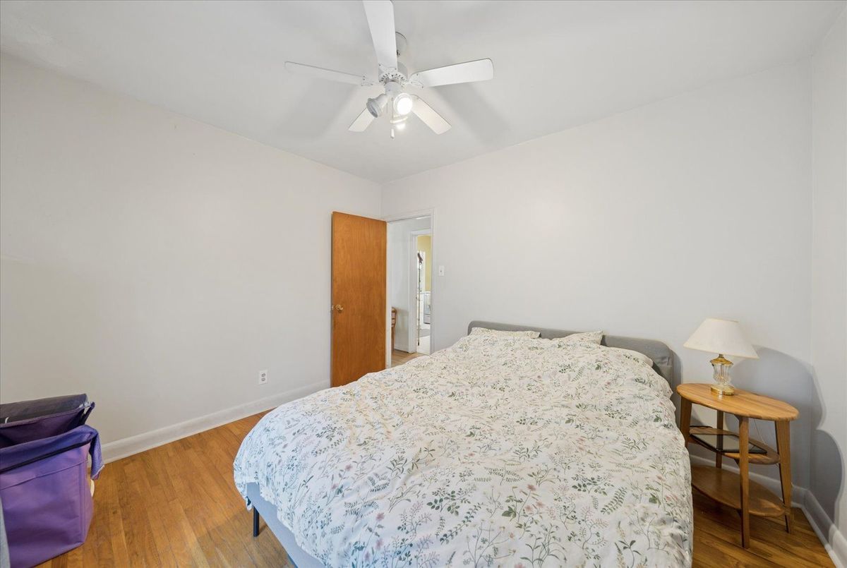 73 Deerfield Road 73 Deerfield Road Toronto E09