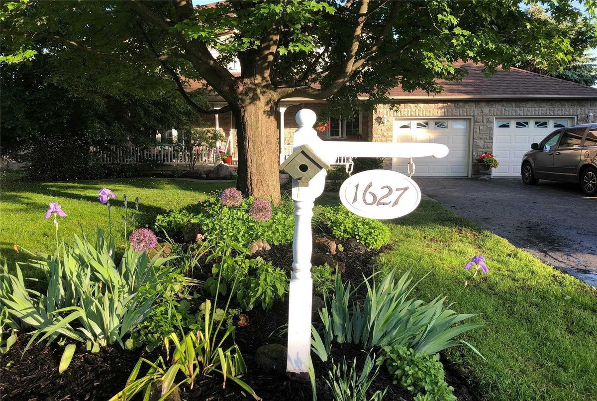 1627 Acorn Lane 1627 Acorn Lane Pickering