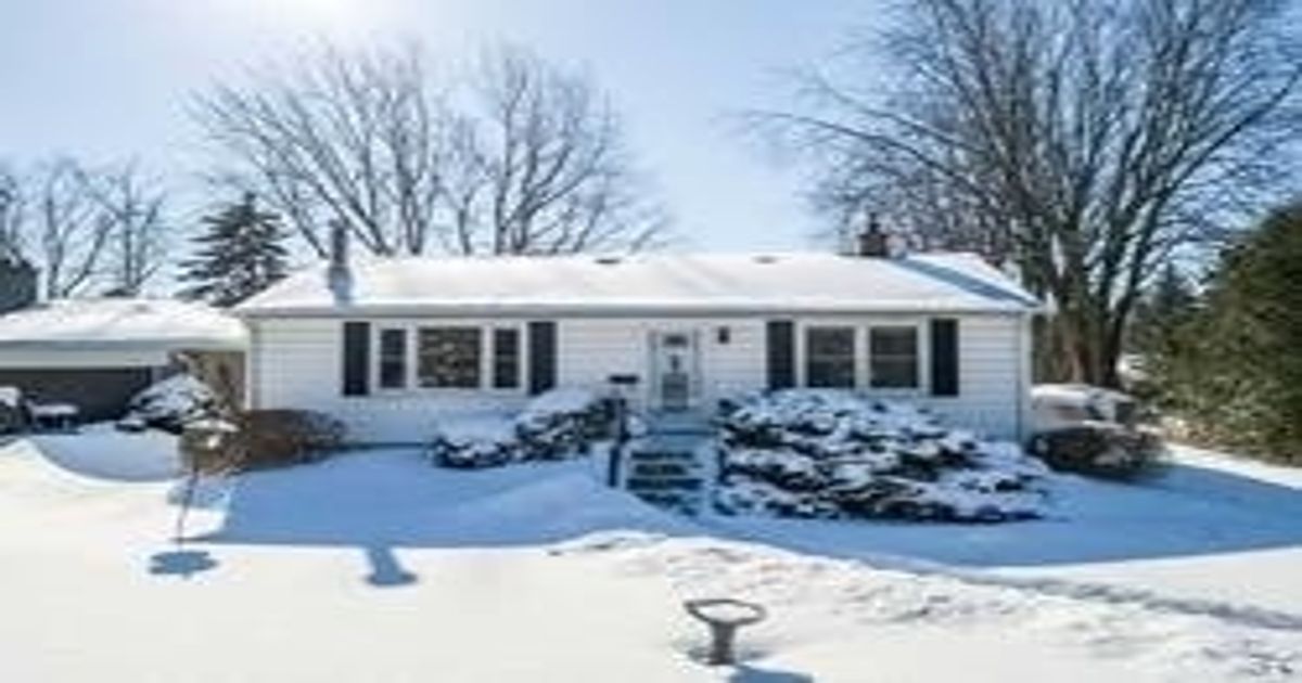 5323 Lawrence Ave E Toronto