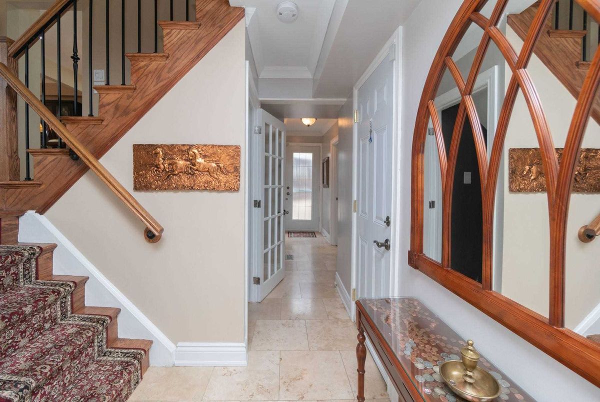81 Regency Sq 81 Regency Sq Toronto