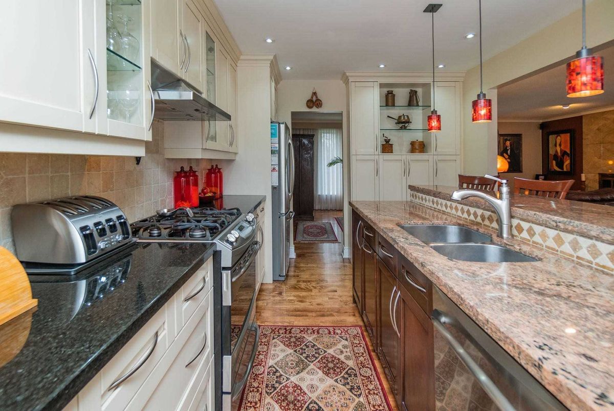 81 Regency Sq 81 Regency Sq Toronto