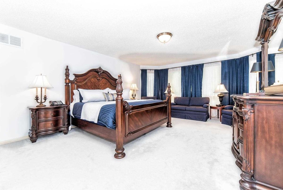 1143 Gloucester Sq 1143 Gloucester Sq Pickering