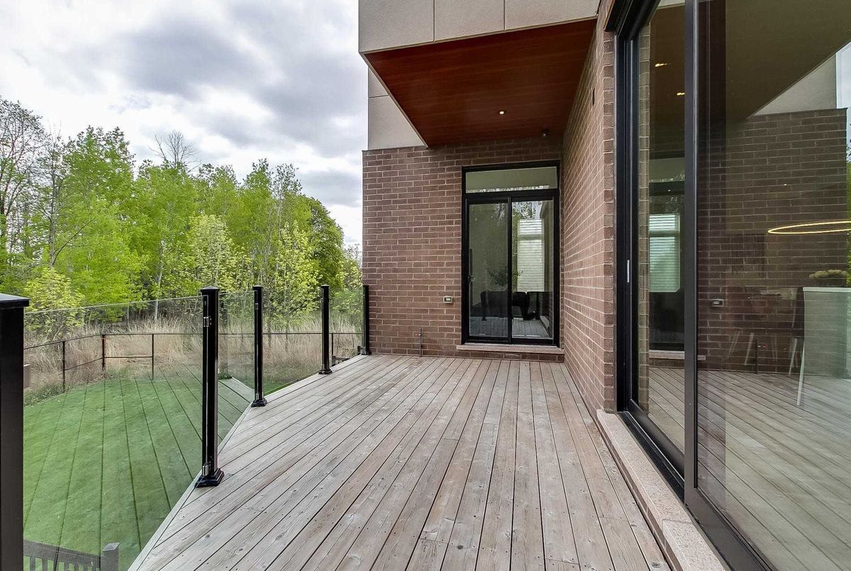 20 Elaine Lennox Crt 20 Elaine Lennox Crt Toronto