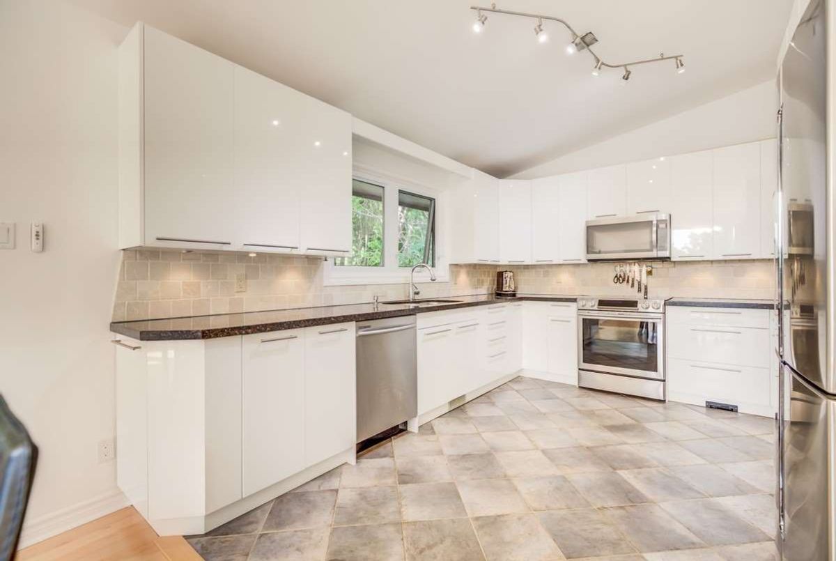 3225 Greenwood Rd 3225 Greenwood Rd Pickering