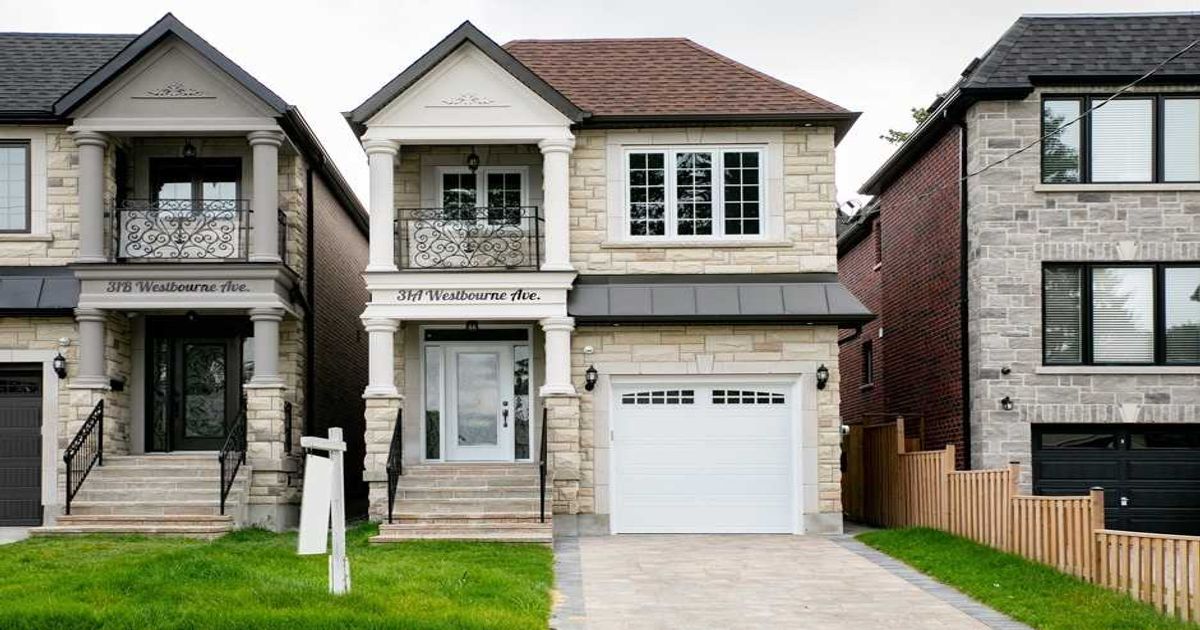 31A Westbourne Ave Toronto