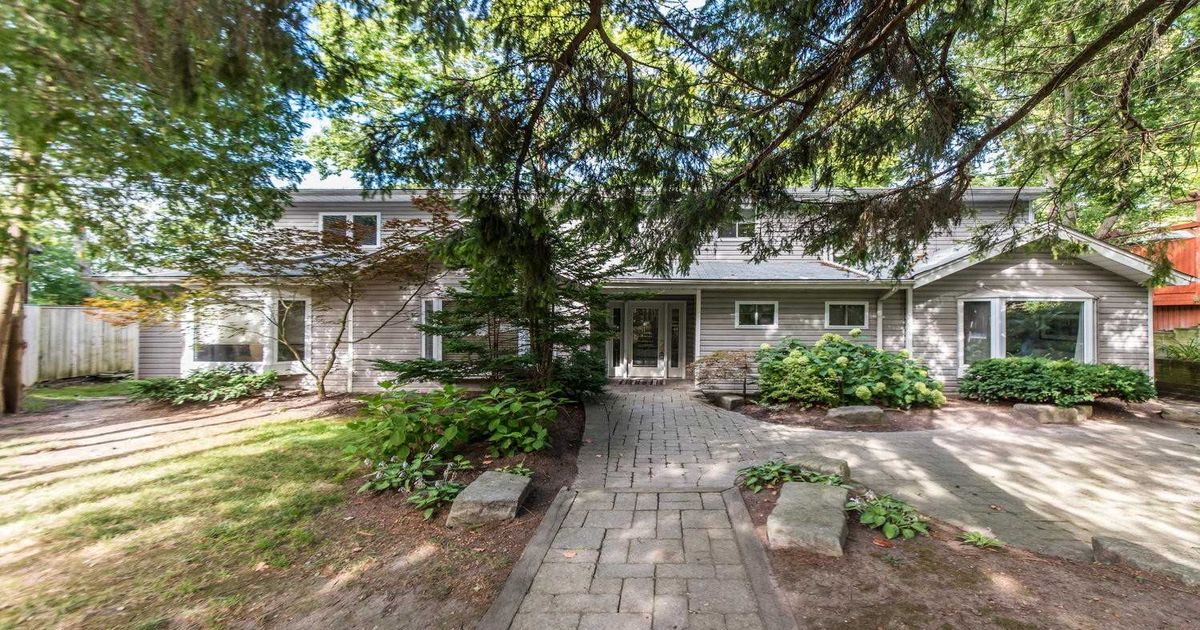 388 Woodgrange Ave Pickering