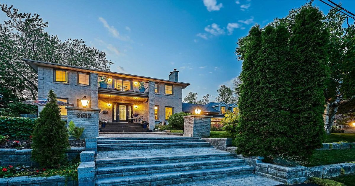 3002 Ebony St Ajax