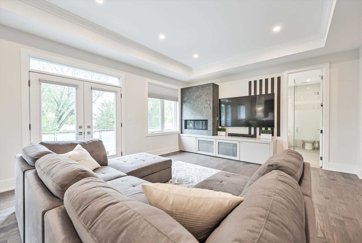 810 Douglas Ave 810 Douglas Ave Pickering