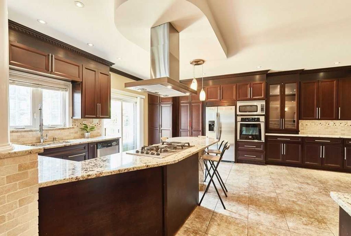 94 Kings Cres 94 Kings Cres Ajax