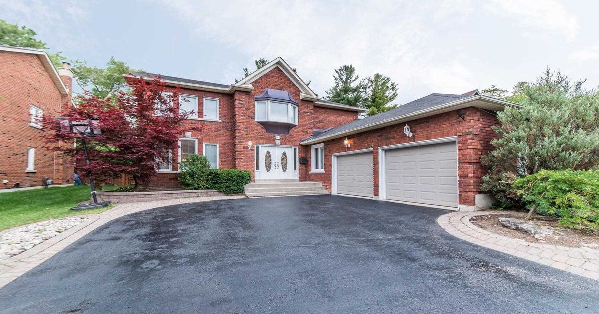 904 Duncannon Dr Pickering