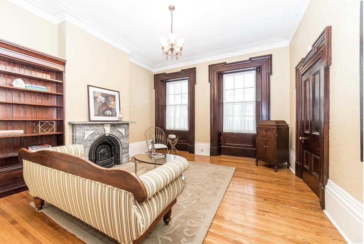 918 Centre St S 918 Centre St S Whitby