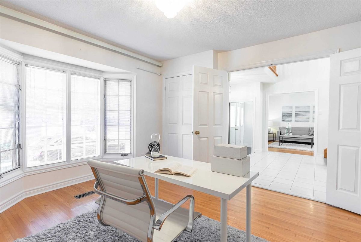 7 Clydebank Blvd 7 Clydebank Blvd Toronto
