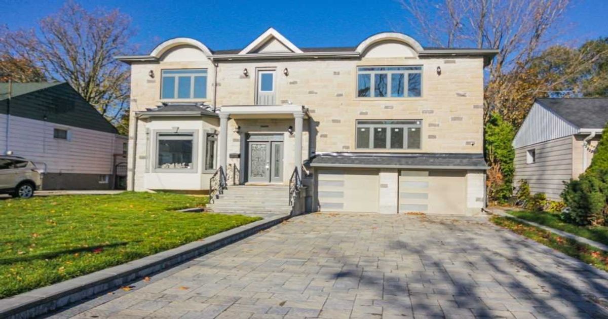 60 Adanac Dr Toronto