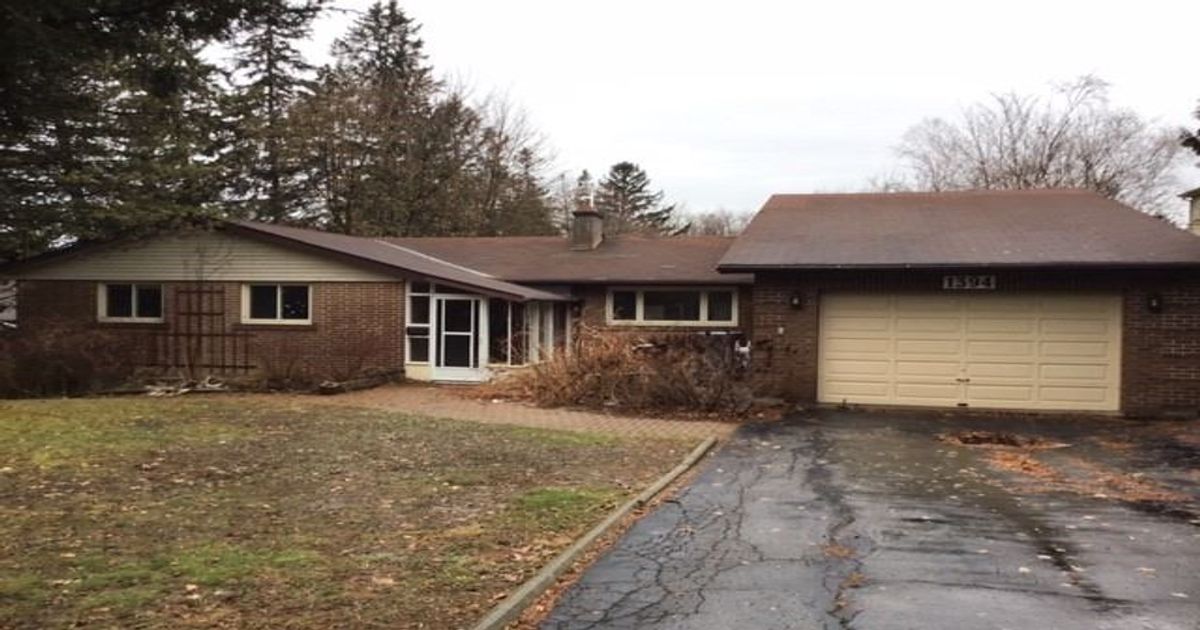 1394 Rougemount Dr Pickering