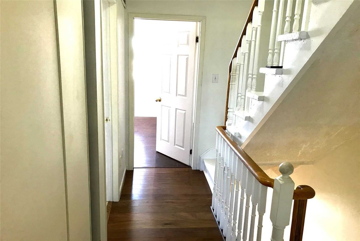 14-1623 Pickering Pkwy 14-1623 Pickering Pkwy Pickering