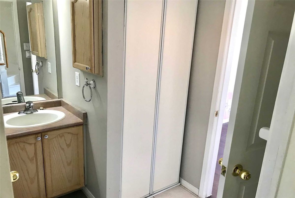 14-1623 Pickering Pkwy 14-1623 Pickering Pkwy Pickering