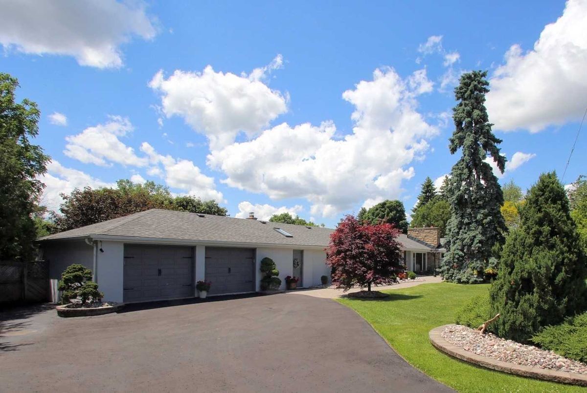 119 Clear Spring Rd 119 Clear Spring Rd Whitby