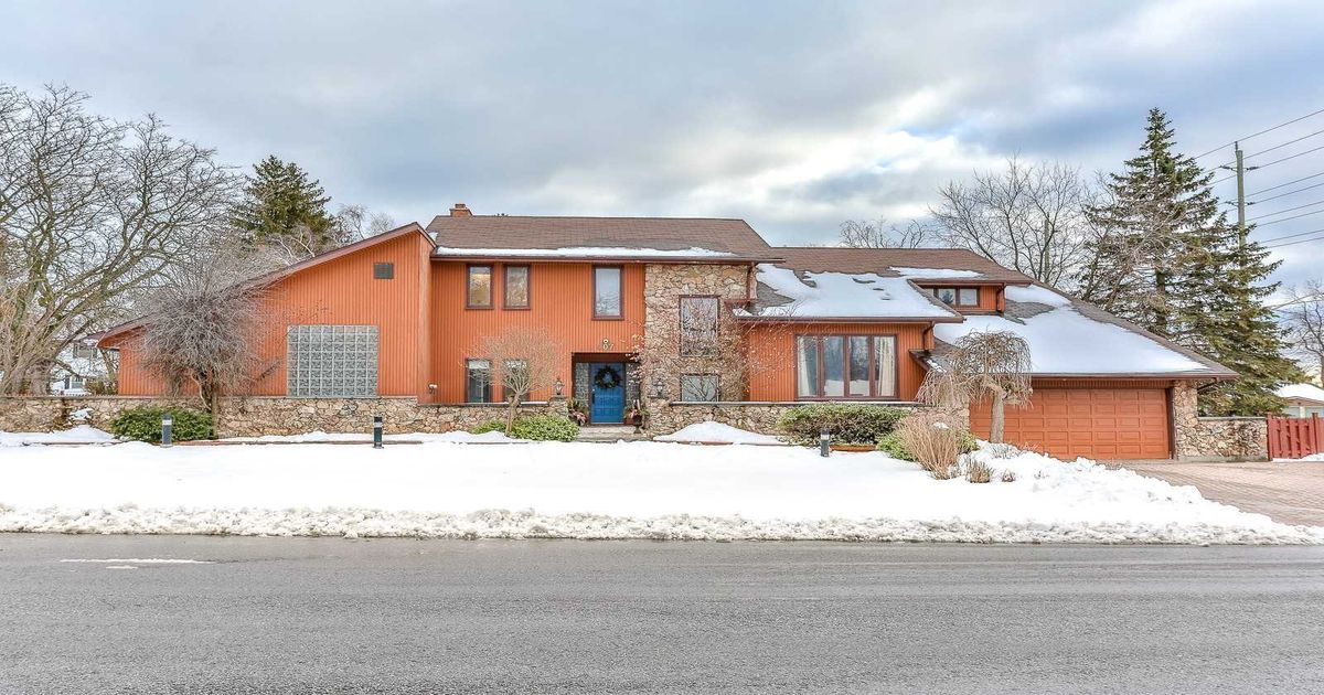 407 Ontario St Whitby