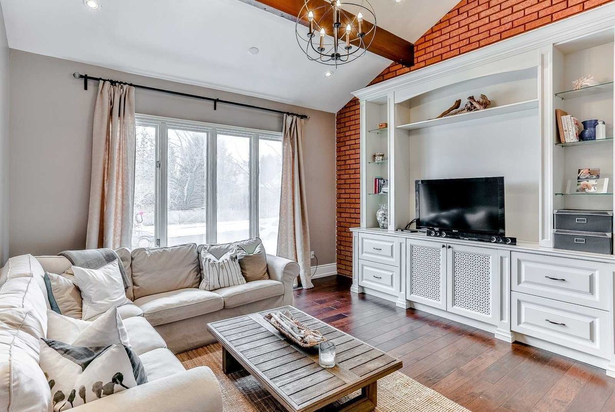 407 Ontario St 407 Ontario St Whitby