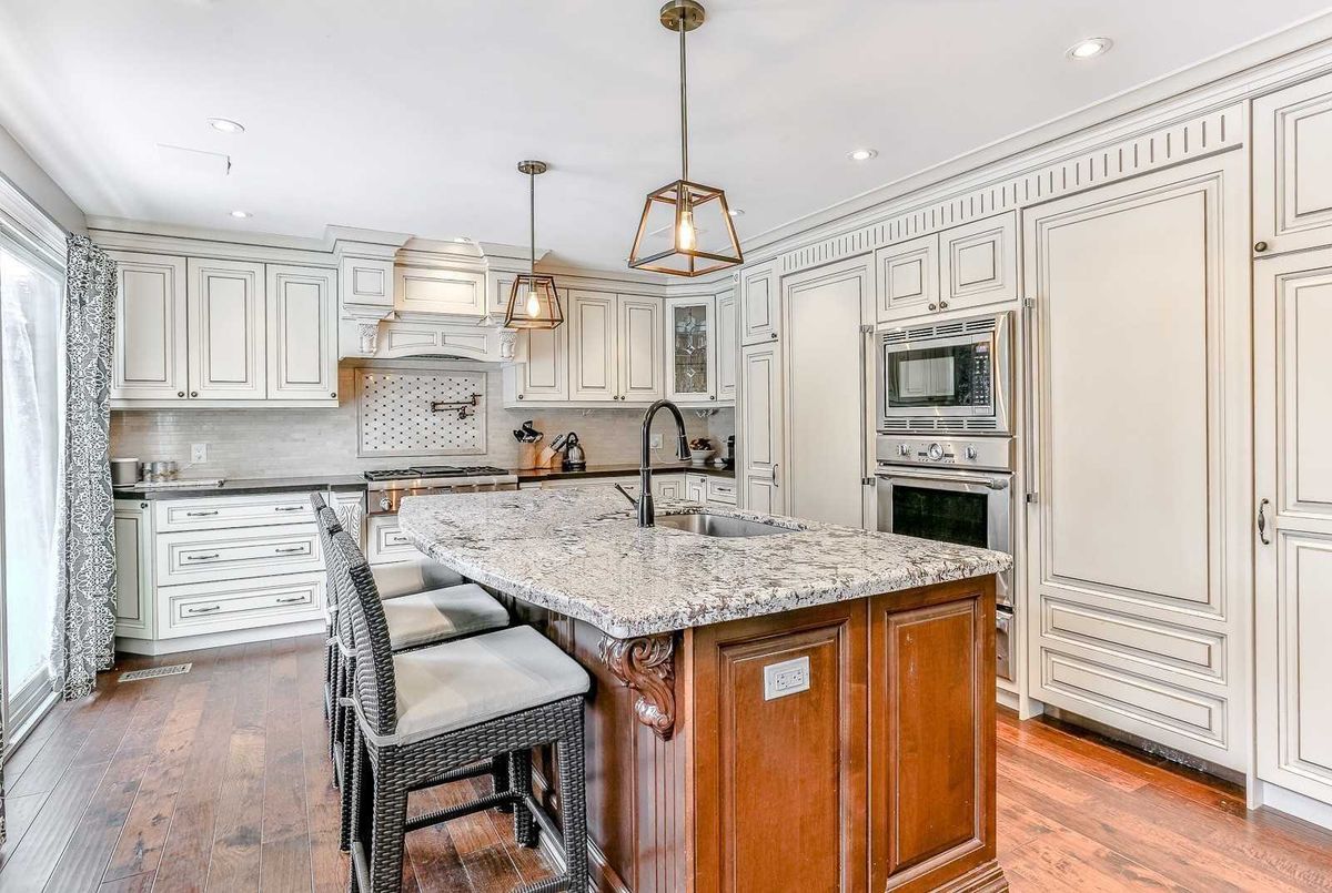 407 Ontario St 407 Ontario St Whitby