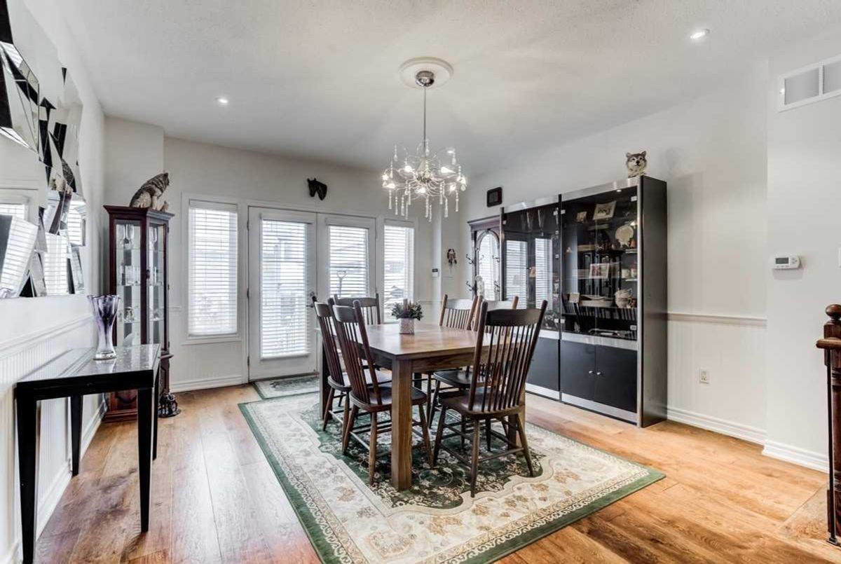 62 Woodbine Ave 62 Woodbine Ave Toronto