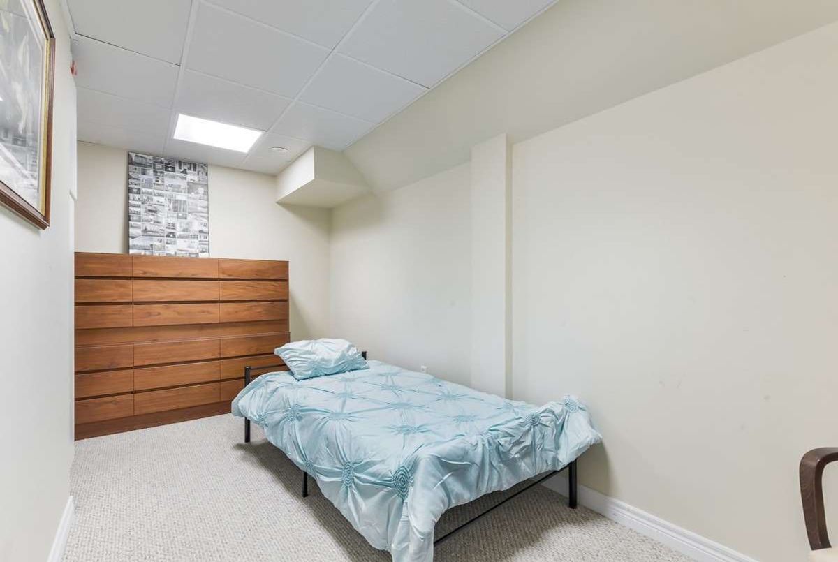 62 Woodbine Ave 62 Woodbine Ave Toronto