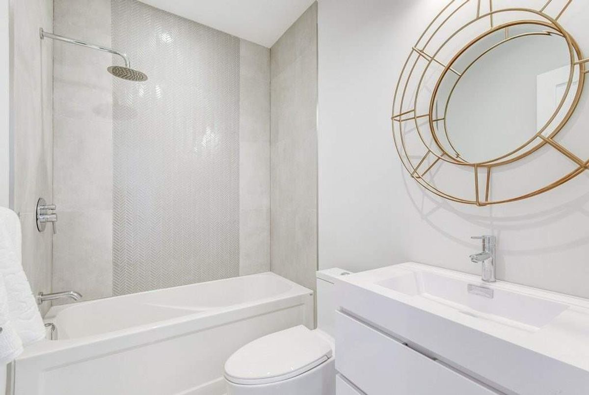 18 Mckayfield Rd 18 Mckayfield Rd Toronto