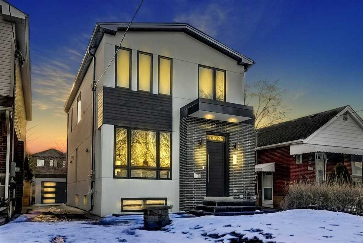 18 Mckayfield Rd 18 Mckayfield Rd Toronto