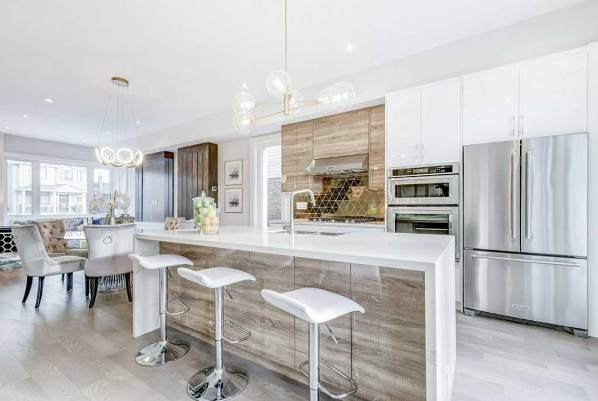 18 Mckayfield Rd 18 Mckayfield Rd Toronto