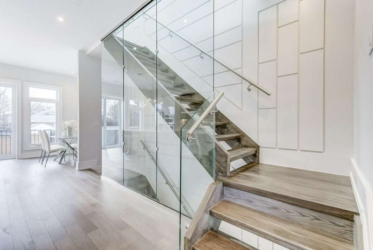 18 Mckayfield Rd 18 Mckayfield Rd Toronto