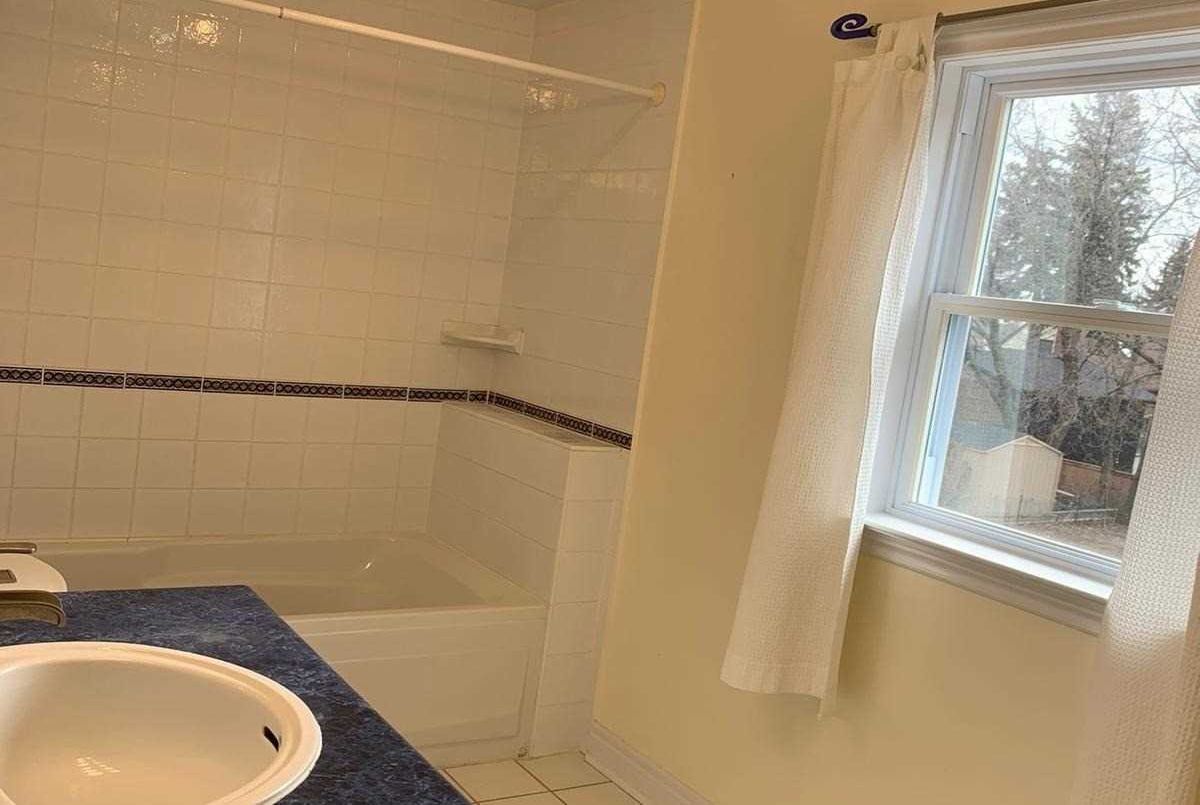 25 Sundridge Dr 25 Sundridge Dr Toronto