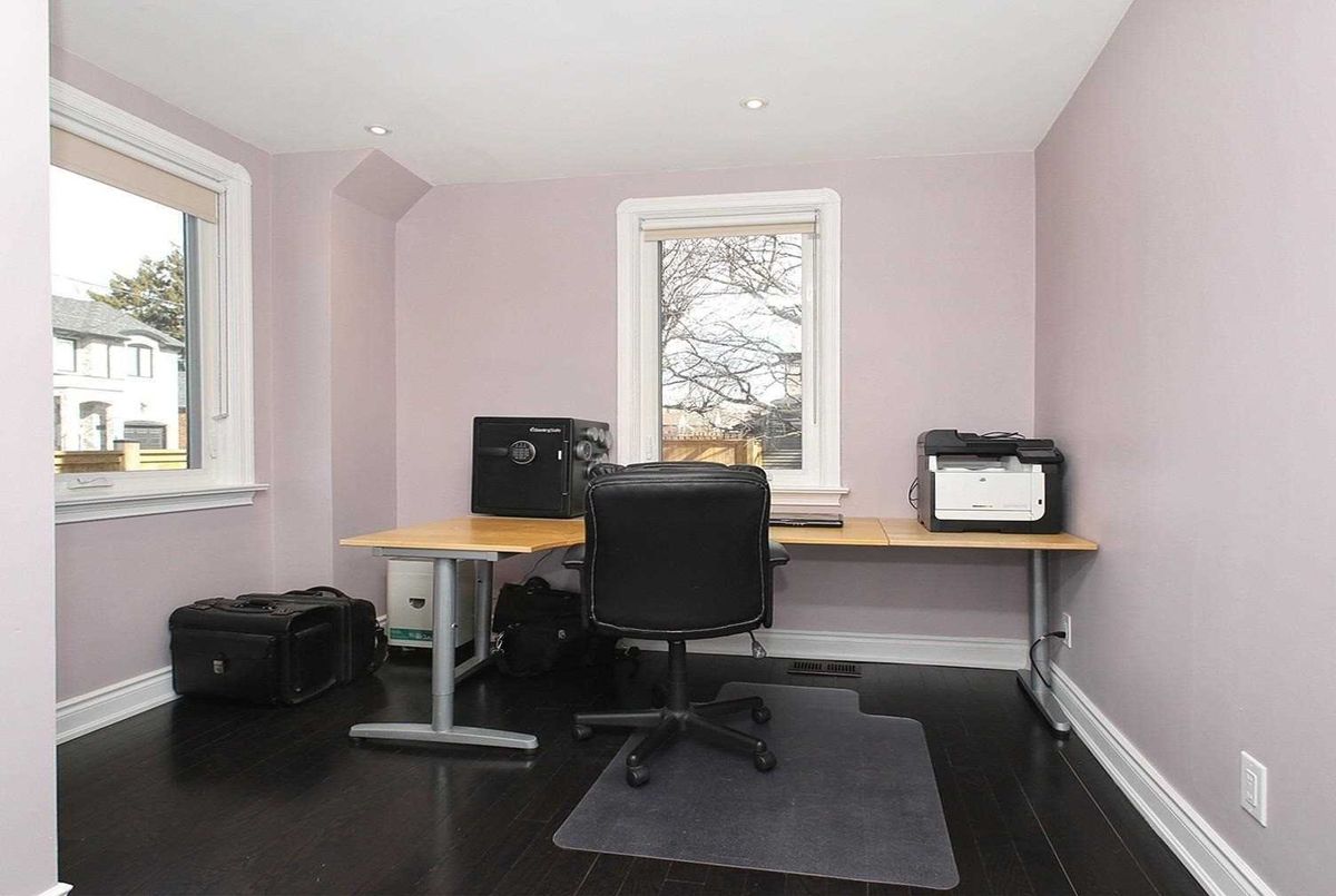49 Plaxton Dr 49 Plaxton Dr Toronto